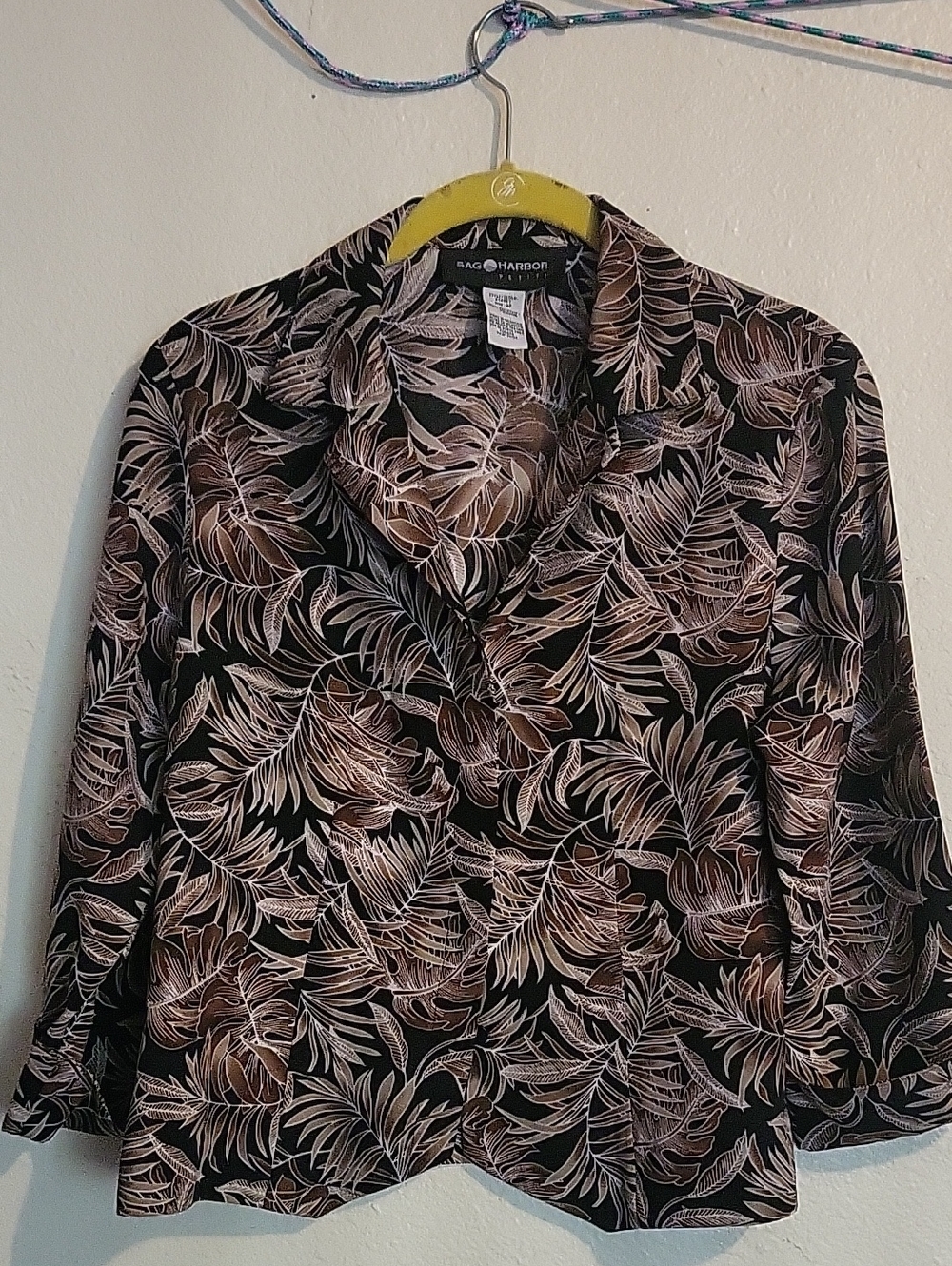 Sag Harbor Black Button-Down Shirt with Brown Leaf Print